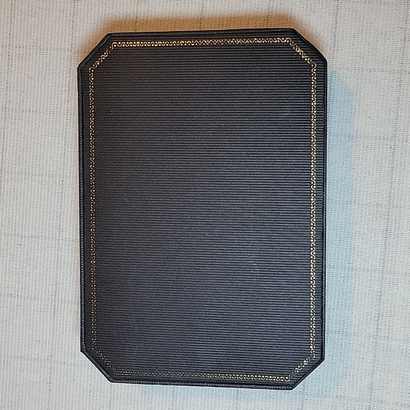 Cross Bracelet, multiple color straps - Picture 8 of 9